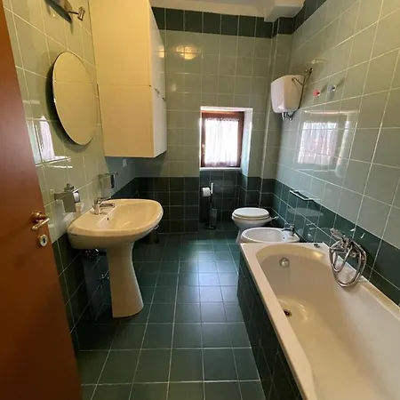 Happy House - Gli Arconi غوبيو