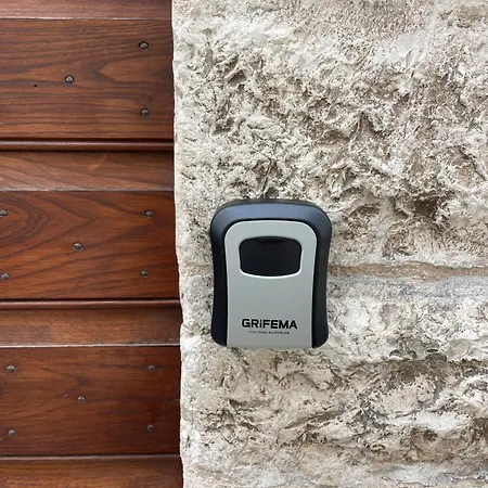 Happy House - Gli Arconi غوبيو